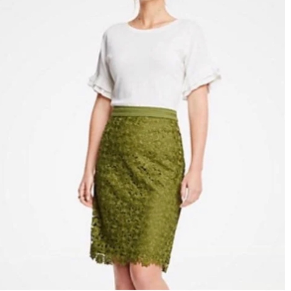 Ann Taylor knee length pencil lace skirt. Army green, Size 6.